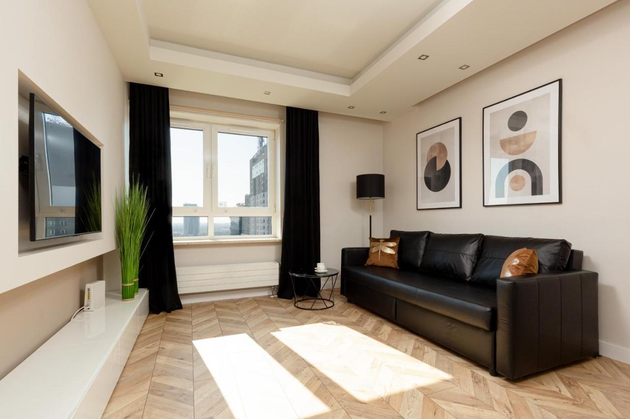 Platinum Towers Apartment With Parking By Renters Prestige Varsó Kültér fotó